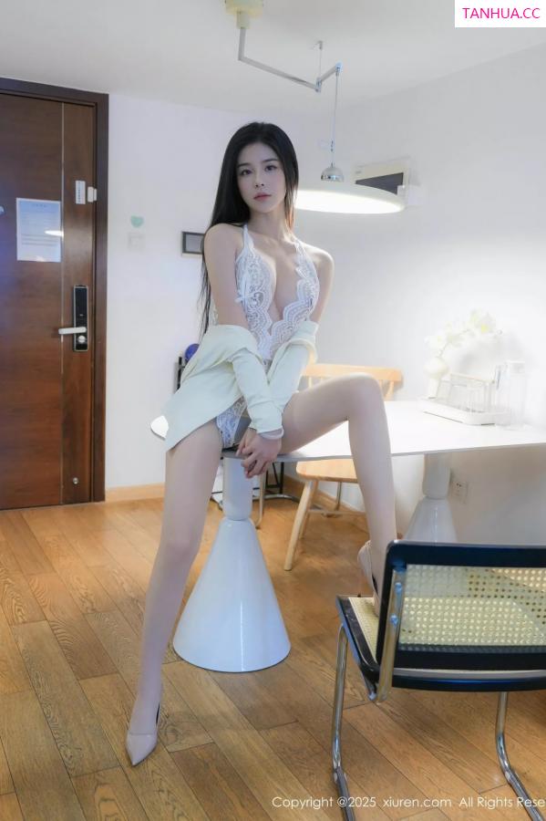 [XiuRen]高清写真图 2025.05.26 No.10325 雪糕CiCi 白色情趣